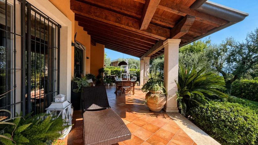 Villa unifamiliare in Via Ondei, Lonato del Garda — foto 3 di 5