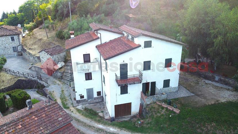 Villa bifamiliare in Località Le Croci, Granaiola Snc , Bagni di Lucca — foto 2 di 5