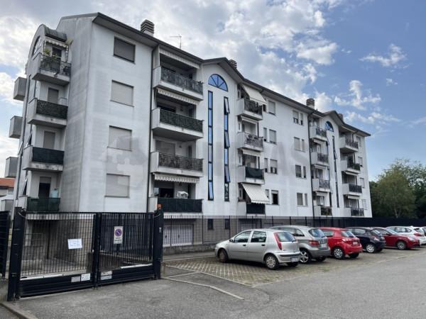 Trilocale in Via Val Grande 3, Gallarate