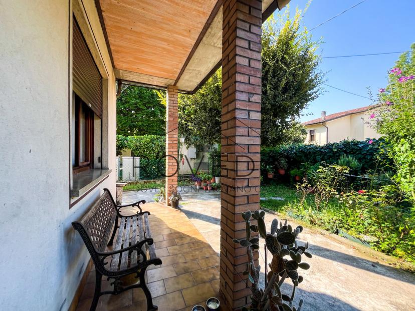 Villa in Via Don Luigi Sturzo, Casier — foto 2 di 5