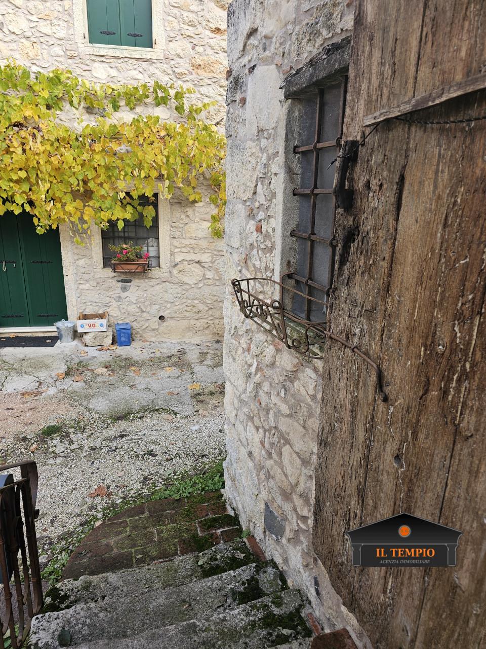 Rustico in Via Pilotto, Castelgomberto