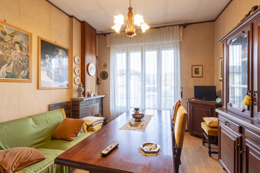 Casa indipendente in Via Vittorio Veneto 134, Borgosesia — foto 4 di 5