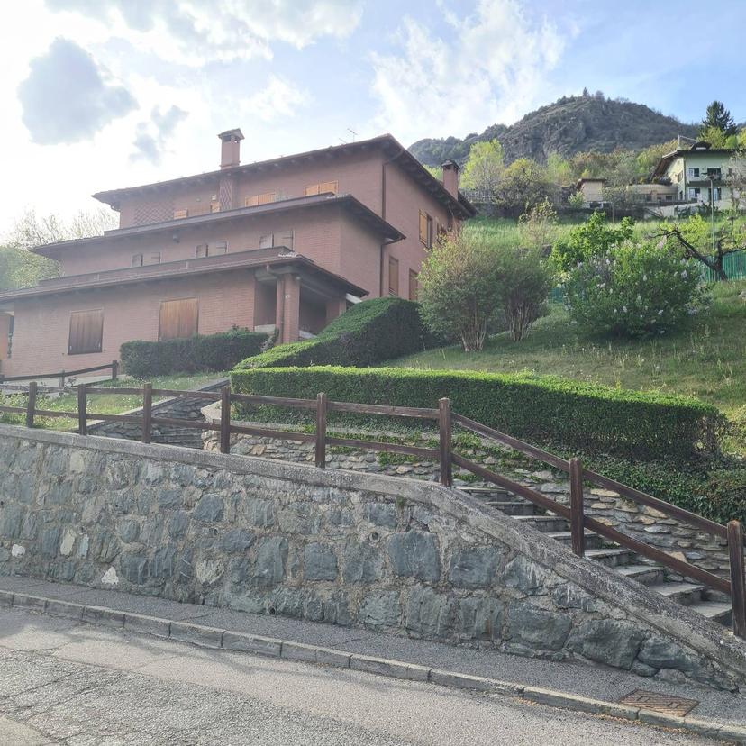 Monolocale in Regione Le Crou 21, Aosta — foto 5 di 5