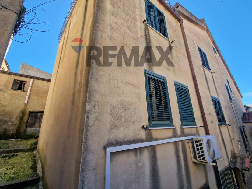 Casa indipendente in Via Croce Valverde 49, Enna — foto 2 di 5