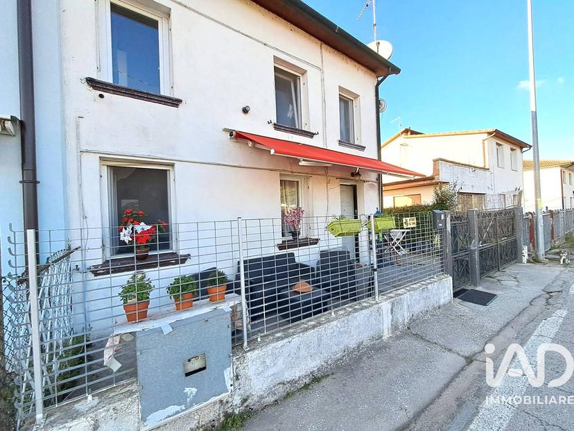 Villa a schiera in Via Giovanni Monti, Frassinelle Polesine — foto 3 di 5