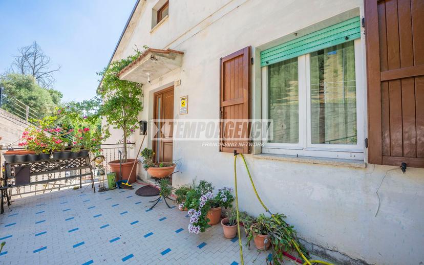 Casa indipendente in Via della Repubblica, Mogliano — foto 4 di 5