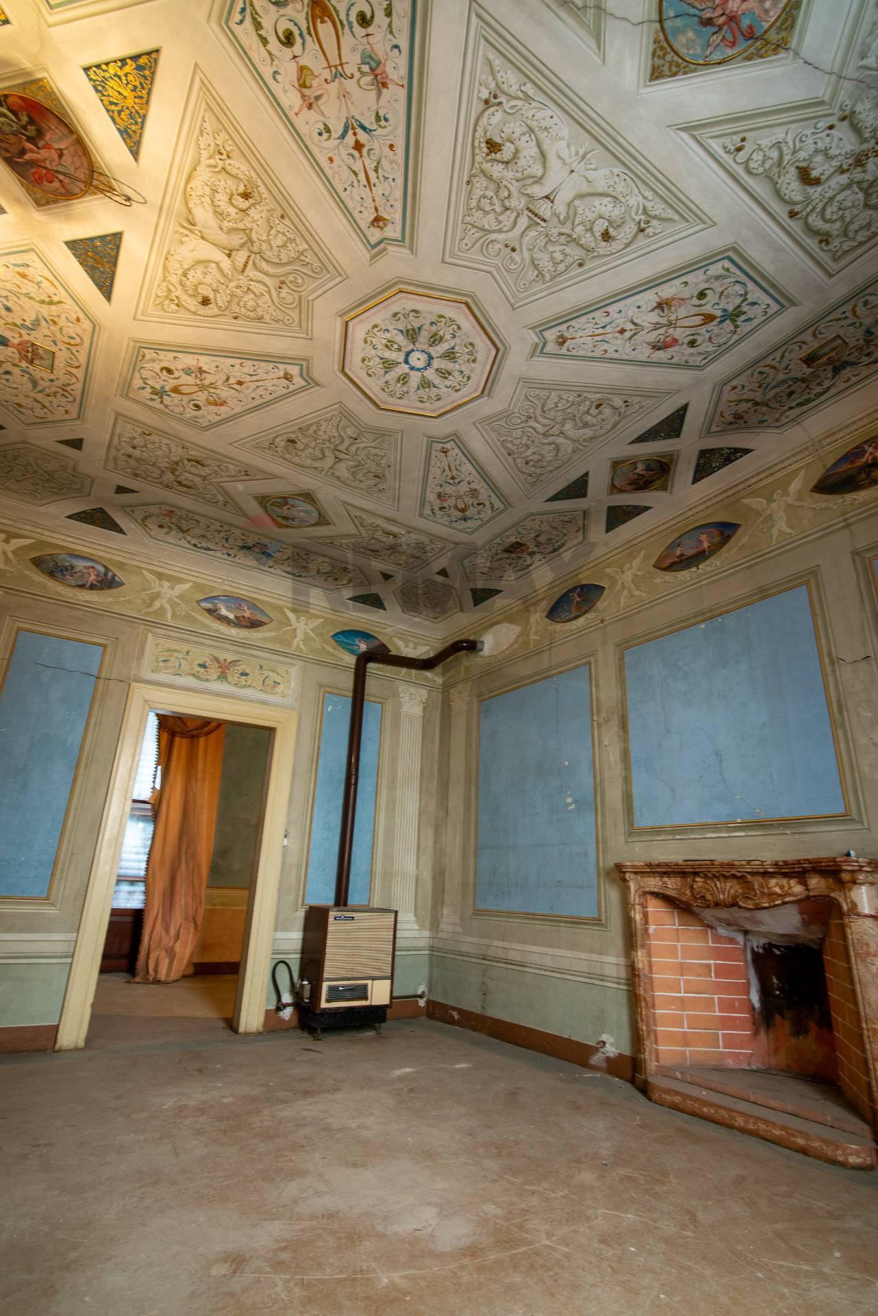Casa indipendente in Piazza della Repubblica 6, Jesi