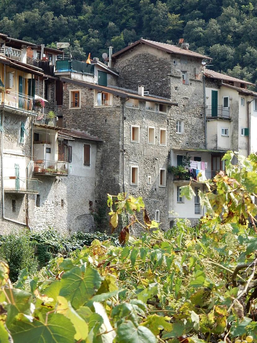 Casa indipendente in Via Fontane 3, Isolabona — foto 2 di 5