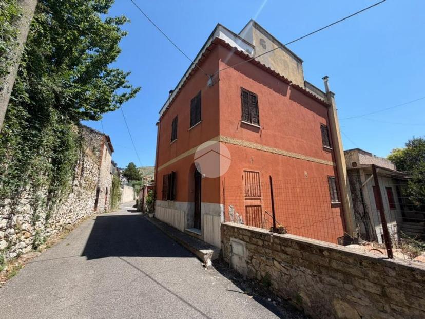 Casa indipendente in Via del Borghetto 24, Fara in Sabina — foto 3 di 5