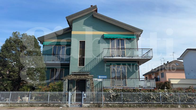 Villa bifamiliare in Via Achille Grandi 47, Pieve Emanuele — foto 3 di 5