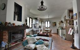 Casa indipendente in Contrada Colvenale 18, Camporotondo di Fiastrone