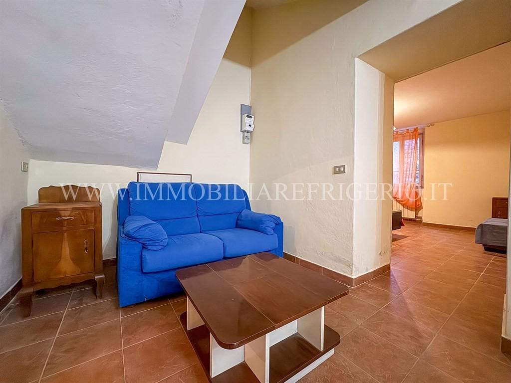 Trilocale in Via Roma 46, Carenno