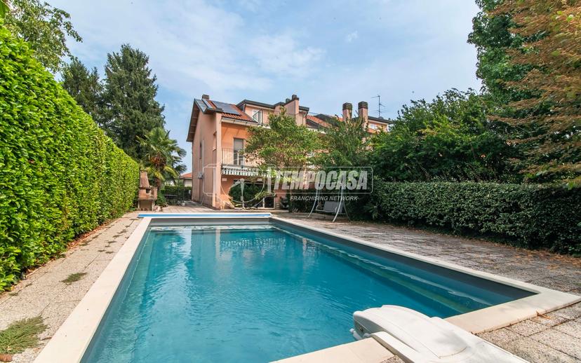 Villa a schiera, Fenegrò — foto 5 di 5