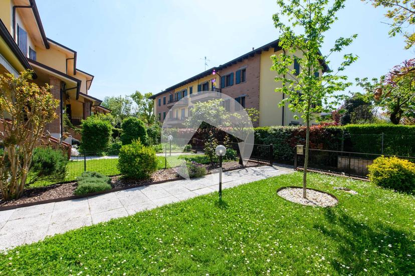 Villa a schiera, Reggio nell'Emilia — foto 3 di 5
