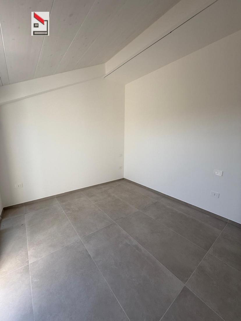 Quadrilocale in Via Benvenuto Cellini, Senigallia — foto 3 di 5