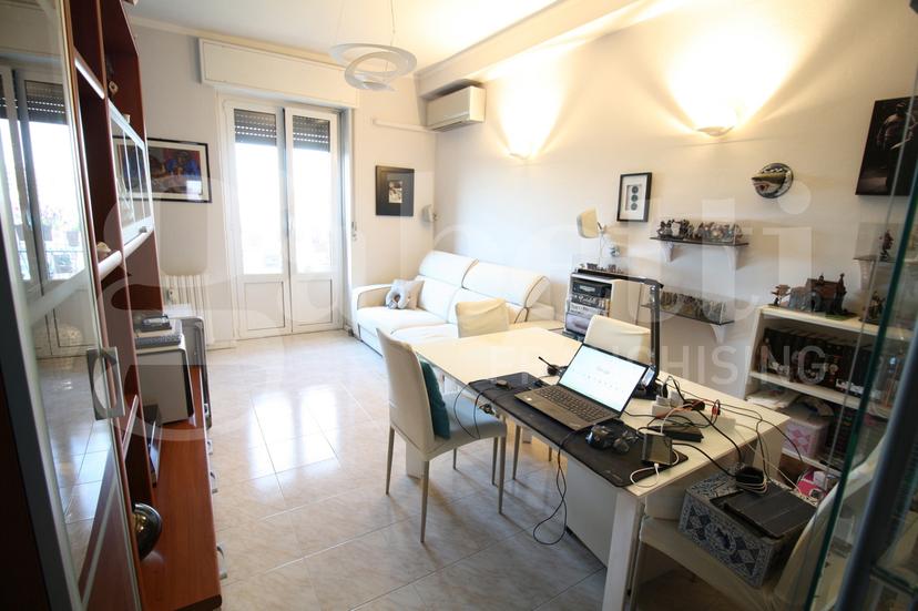 Trilocale in Via Caterina da Forlì 42, Milano