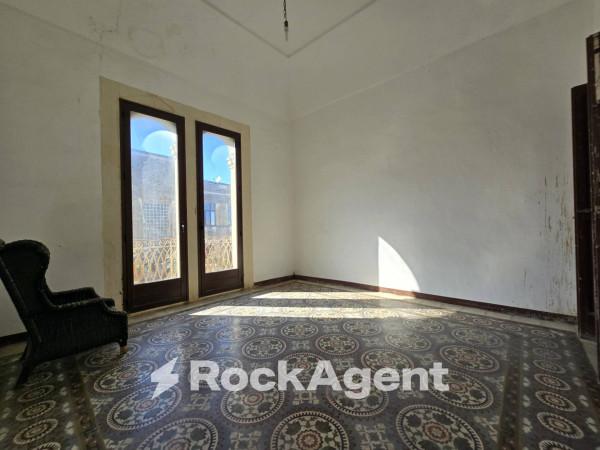 Appartamento in Via Cavour 112, Salice Salentino