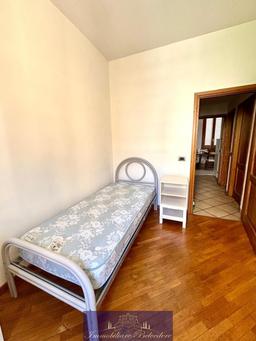 Stanza in appartamento in Via Lulli, Firenze