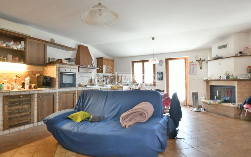 Casa indipendente in Via Borghetto 20, Maltignano — foto 3 di 5