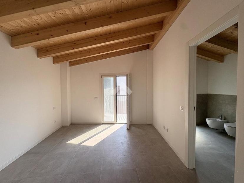 Trilocale in Via l. Cadorna, Villongo — foto 3 di 5