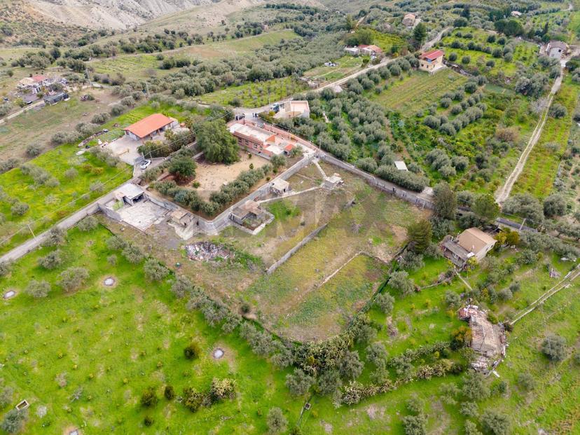 Rustico in Contrada Coco Renaria Snc, Centuripe — foto 3 di 5