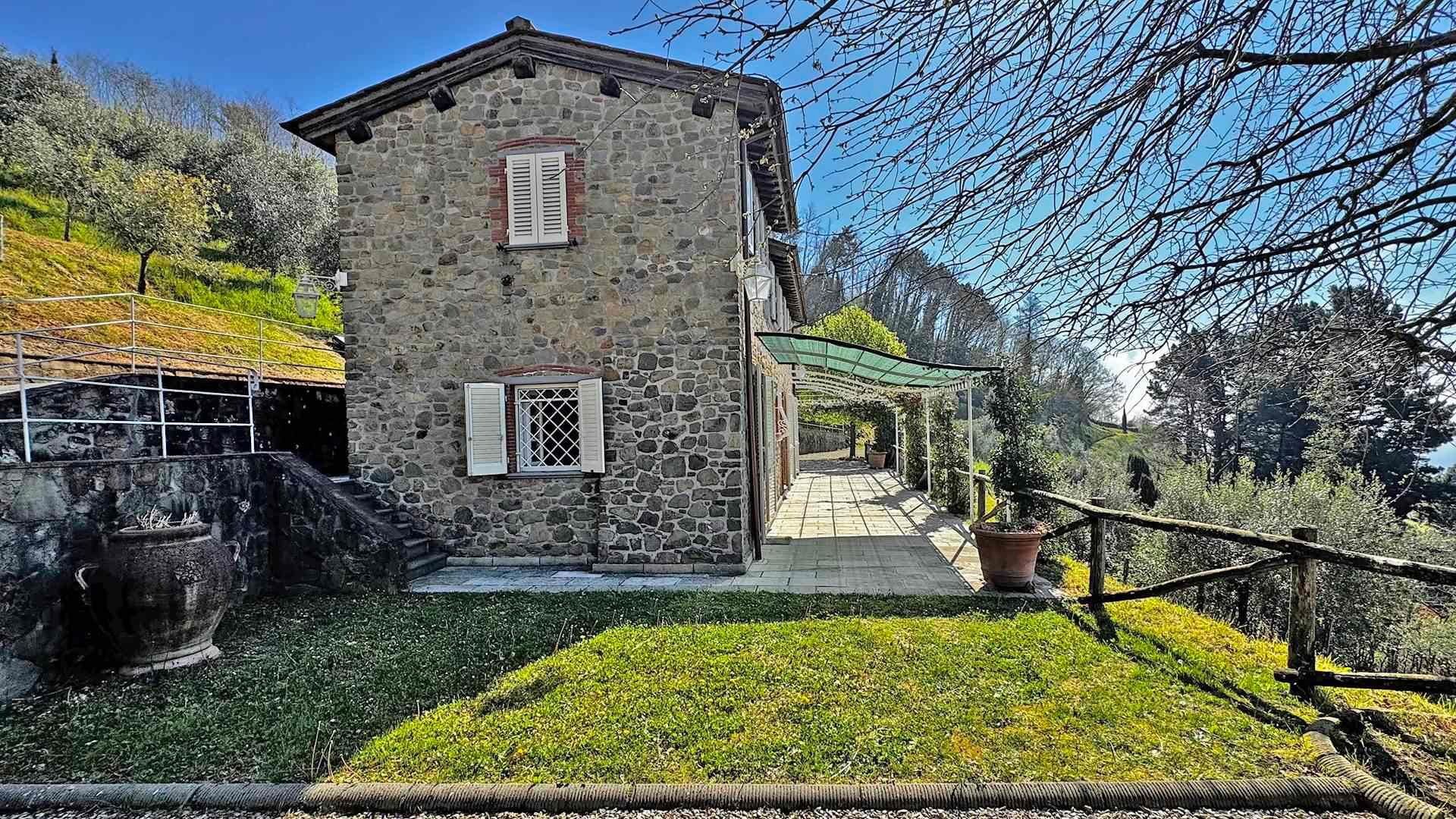 Casa indipendente in Via di Petrognano, Capannori
