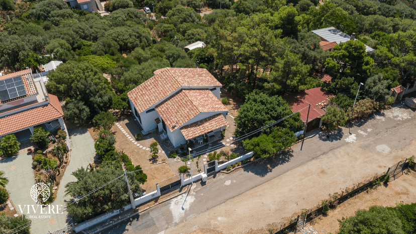 Villa unifamiliare in Via dei Carrubi, Quartu Sant'Elena — foto 2 di 5