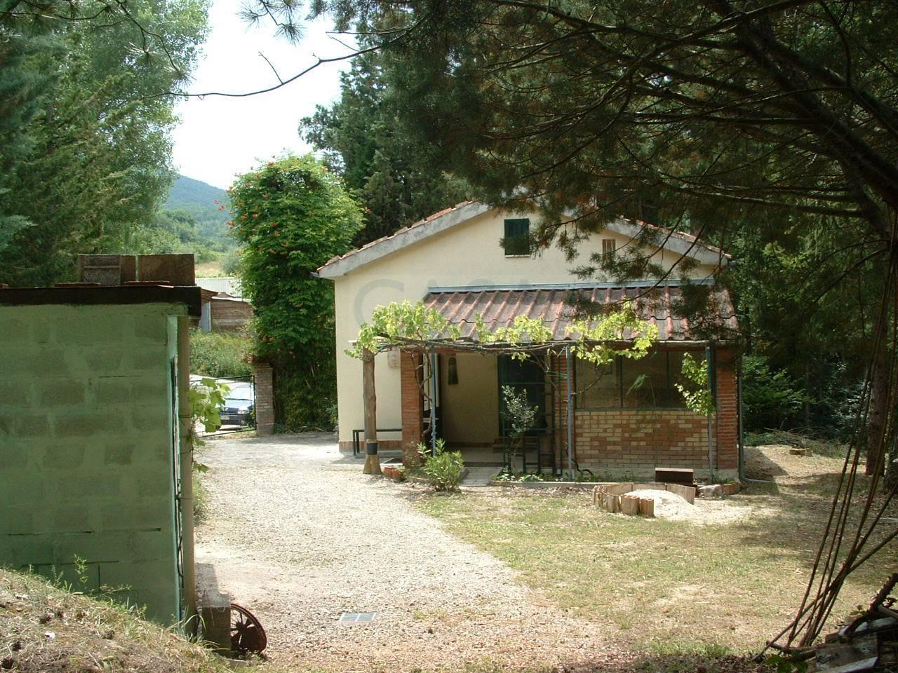 Rustico in Frazione Attiggio, Fabriano