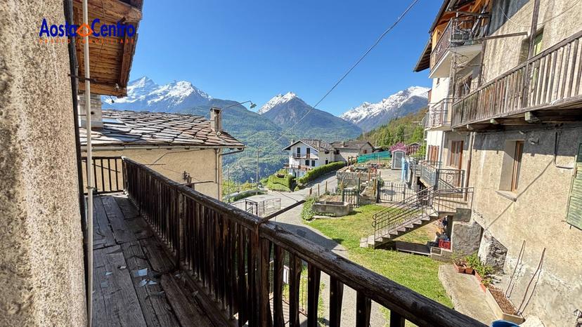 Rustico in Frazione Champretavy, Saint-Pierre — foto 2 di 5