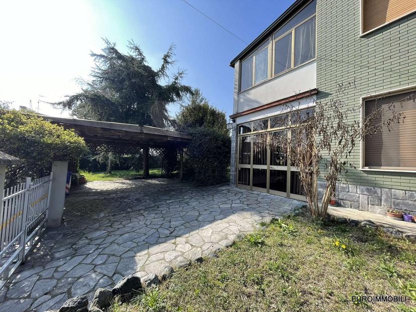Villa bifamiliare in Strada Pedemontana per Bannone 11, Traversetolo — foto 4 di 5