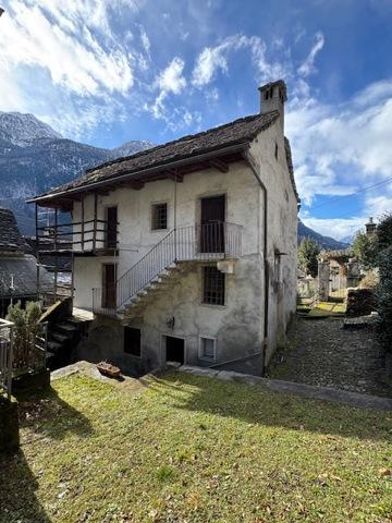 Casa indipendente in Via Cattagna 5, Varzo — foto 4 di 5