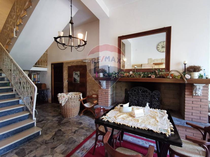 Casa indipendente in Via Bondenese 127, Cento — foto 3 di 5