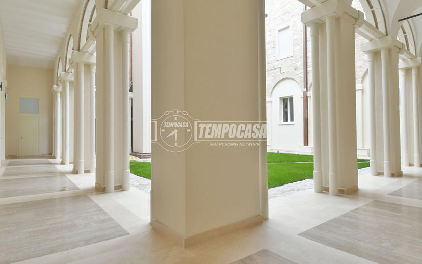Trilocale in Corso di Sotto, Ascoli Piceno