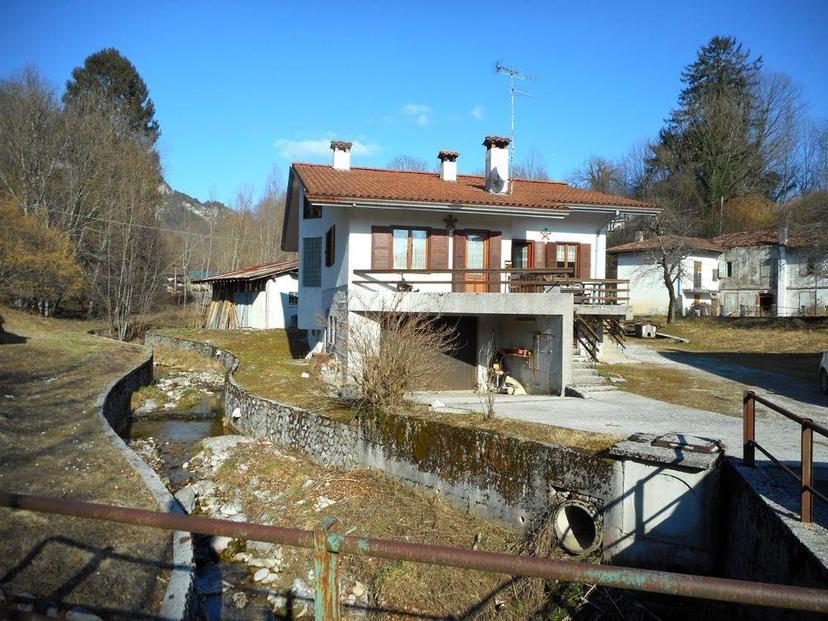 Villa unifamiliare, Clauzetto — foto 4 di 5