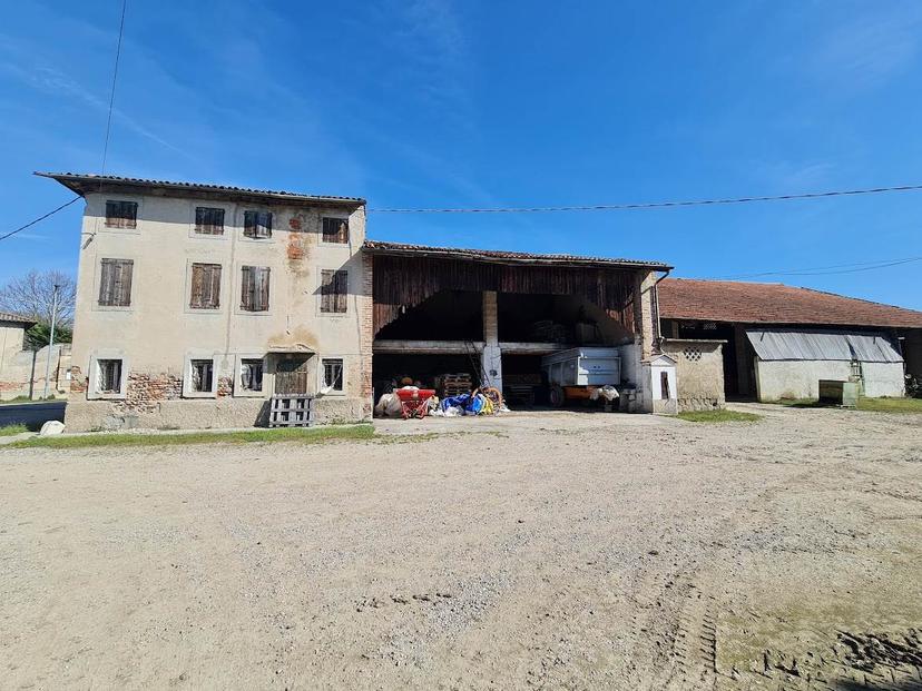 Rustico in Via delle Salette, Nogarole Rocca — foto 5 di 5