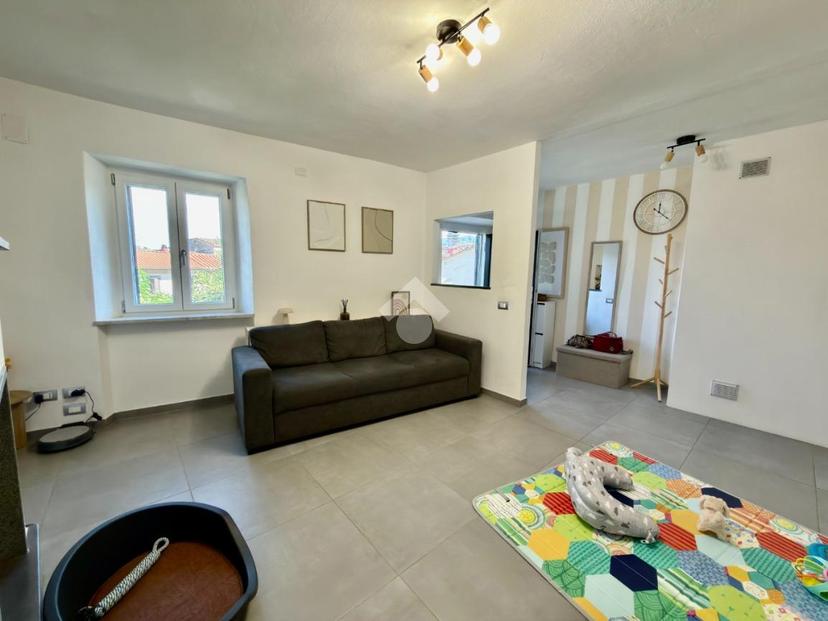 Trilocale in Via S. Lorenzo 20, Villa Basilica — foto 3 di 5