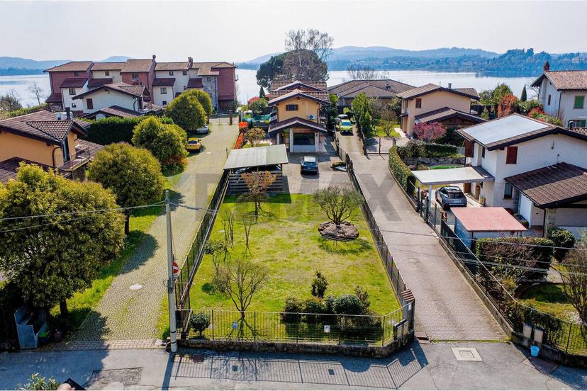Villa, Gavirate — foto 4 di 5