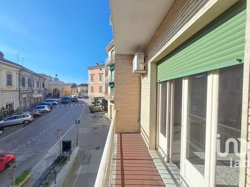 Appartamento in Via Igino Tarchetti 8, San Salvatore Monferrato — foto 2 di 5