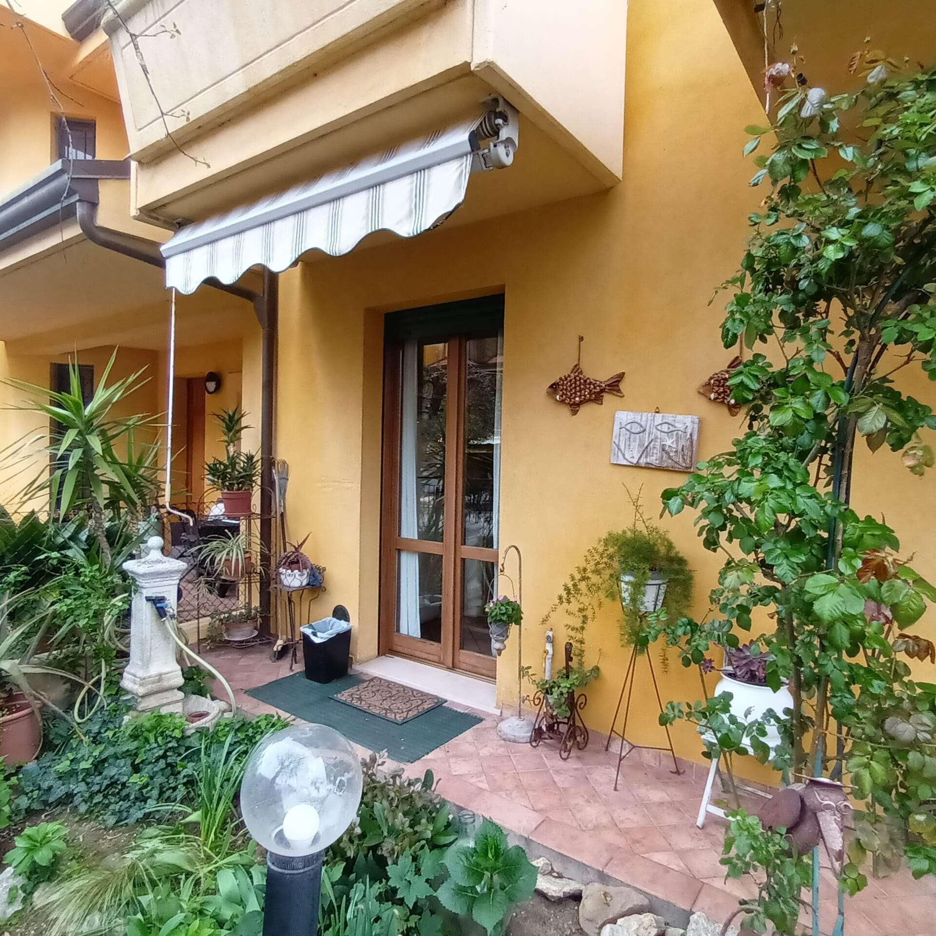 Villa a schiera in Via Renato Muccioli , Coriano