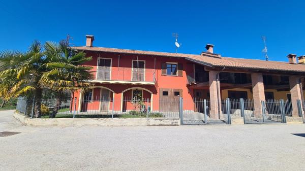 Villa in Via Antica di Vignolo 33, Cuneo — foto 2 di 5