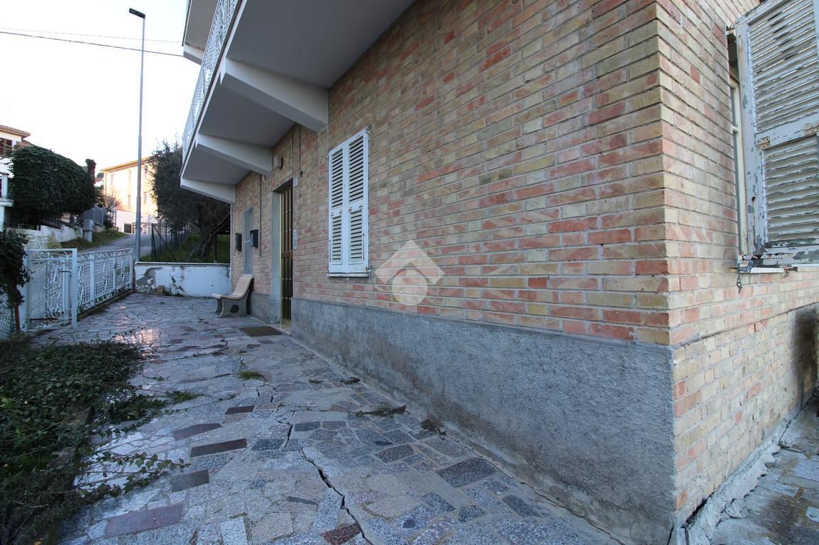 Casa indipendente in Contrada Sant'Angelo 8, Fermo