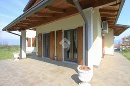 Villa in Via Belvedere 14, Garbagnate Monastero