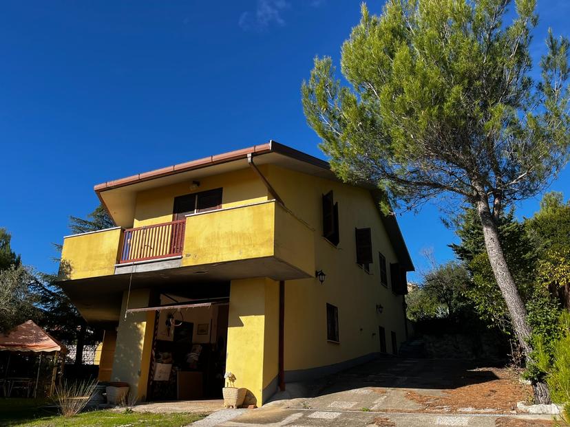 Villa in Via Paolo Bonomi, Calvi dell'Umbria — foto 3 di 5