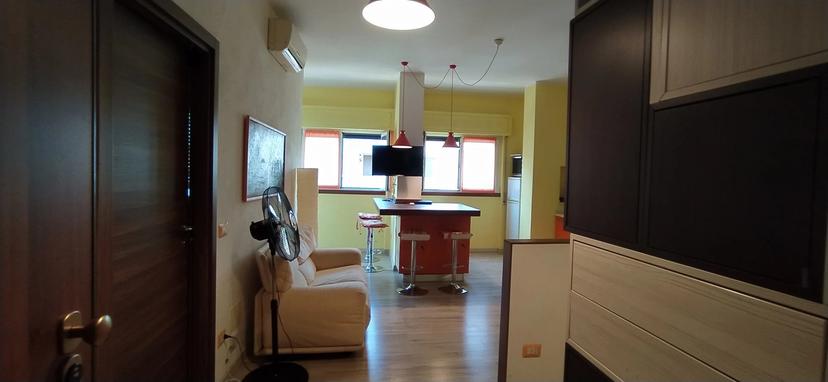 Bilocale in Via Lorenteggio, 31/2, Milano