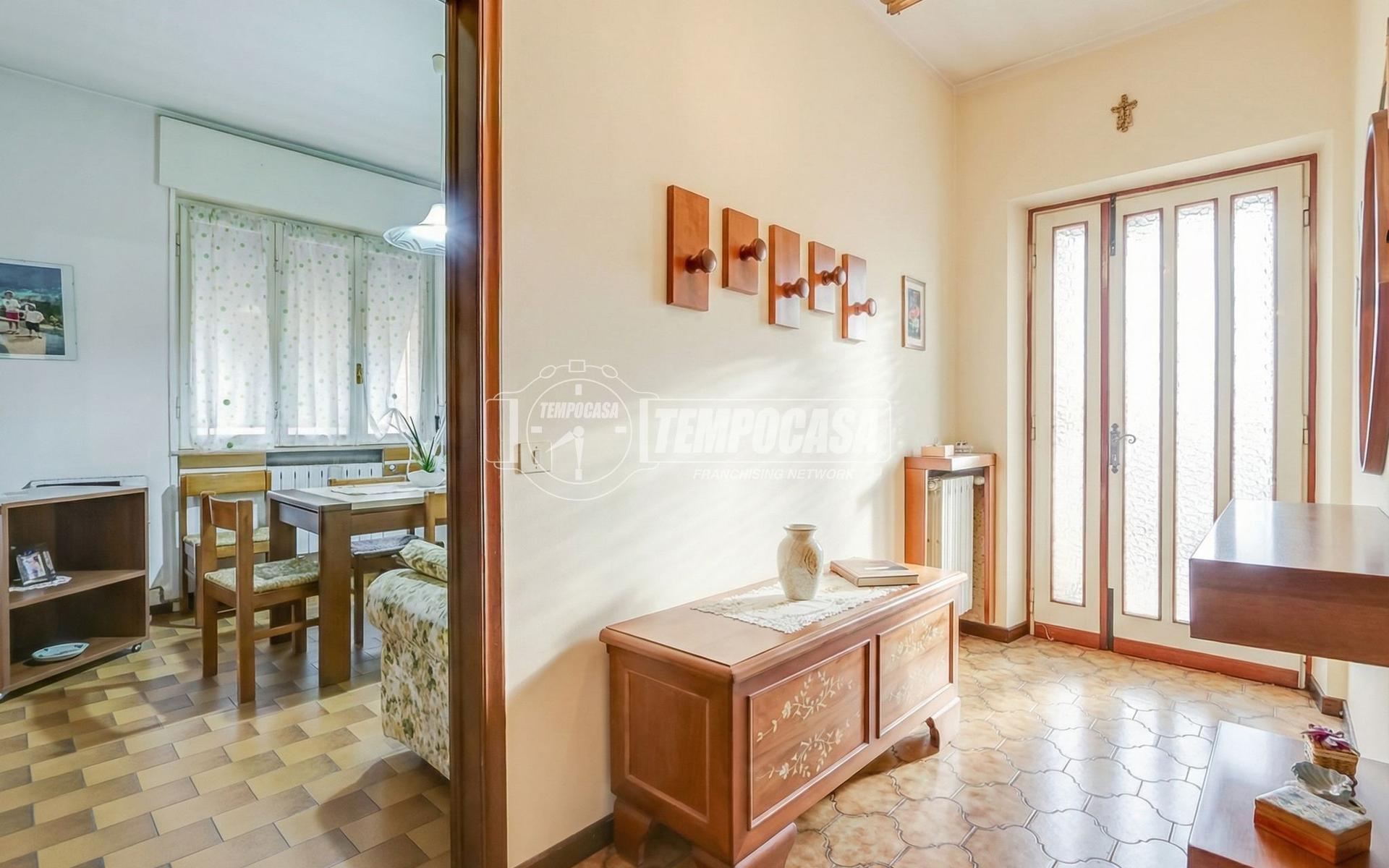 Casa indipendente in Via per Ternate, Comabbio