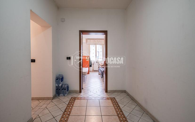 Trilocale in Modena  115, Castelvetro di Modena — foto 3 di 5