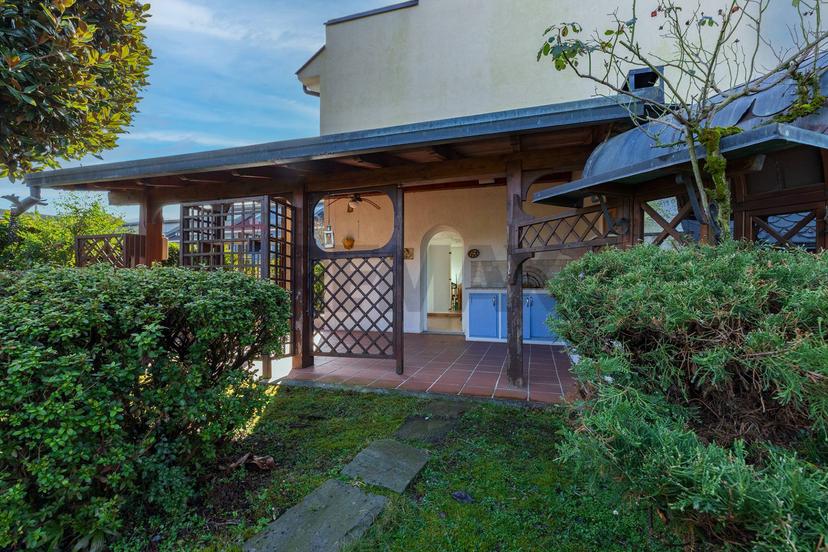 Appartamento in Via delle Gardenie 11, Castelletto sopra Ticino — foto 2 di 5