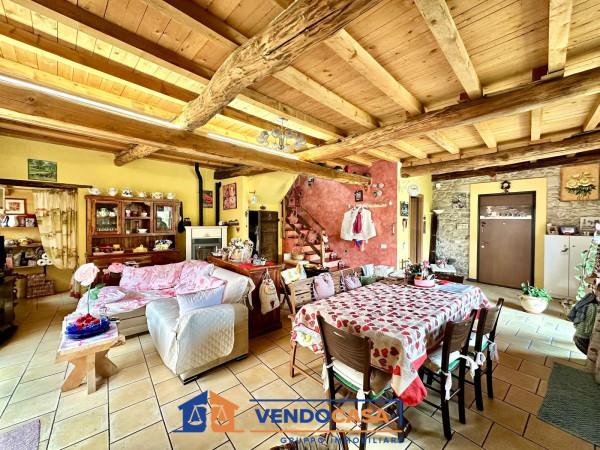 Villa in Via Cesare Battisti, Bardineto