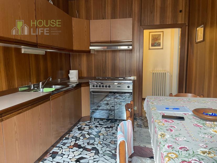 Trilocale in Piazza Dolomiti, Recoaro Terme — foto 2 di 5