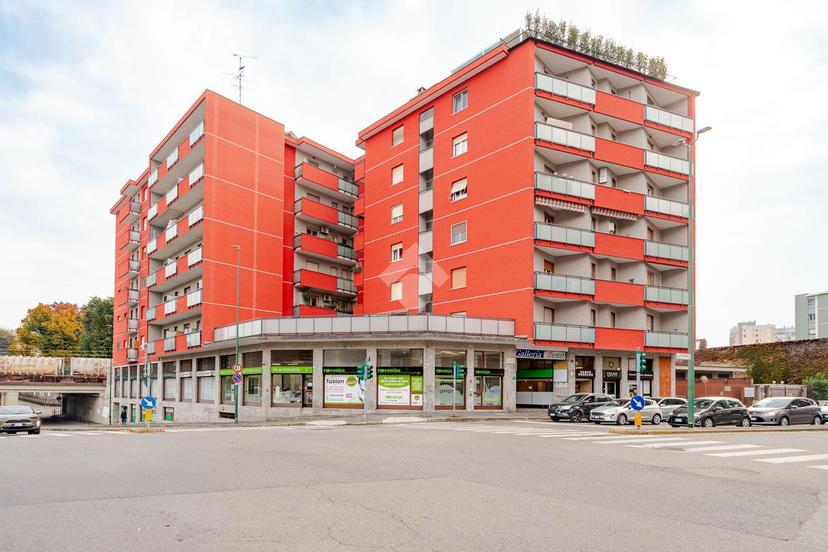 Bilocale in Viale a. Gramsci 42, Sesto San Giovanni — foto 3 di 5